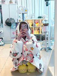 Beeonlyme Waku Waku Oversized Blanket Hoodie